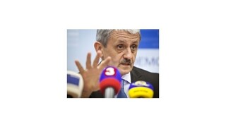 Dzurinda tvrdí, že netancuje podľa diktátu médií