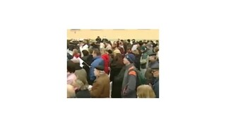 Na protivládnom proteste sa zúčastnilo asi 100 000 ľudí