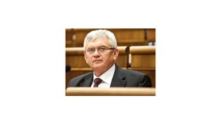 Jahnátek tvrdí, že titul profesor získal oprávnene