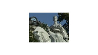 Replika Sochy Márie Terézie vyvolala v Bratislave diskusiu