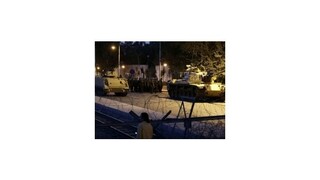 Demonštranti v Káhire podpálili hlavné sídlo Moslimského bratstva