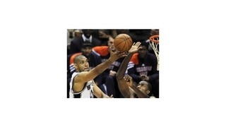 San Antonio vyhralo desiaty zápas za sebou, Duncan sa zranil