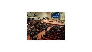 Poslanci parlamentu preložili rokovanie o novej vláde na utorok