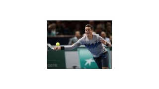 Raonič vo finále dvojhry na turnaji v Paríži proti Djokovičovi