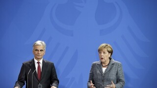 Merkelová a Faymann chcú mimoriadny summit k migračnej kríze, veria v celoeurópsku zhodu