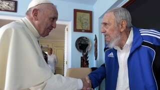 Pápež František sa na Kube stretol aj s Fidelom Castrom
