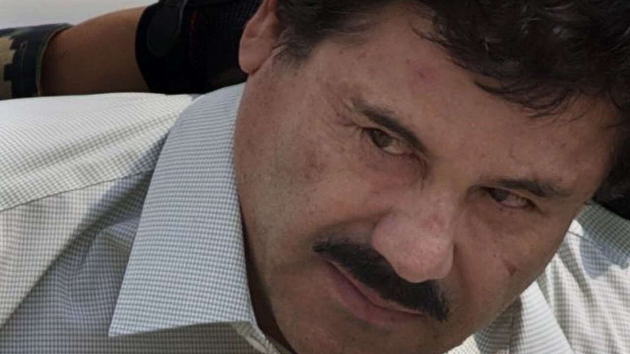 Mexické úrady pre pátranie po narkobarónovi Guzmánovi vysídlili stovky rodín