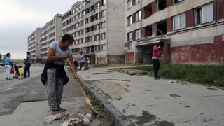 Dávku v hmotnej núdzi si poberatelia musia odpracovať aj cez zimu