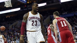 LeBron James s historickým zápisom, ako najmladší dosiahol 25 000 bodov