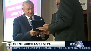 Bývalý prezident dostal medailu za celoživotný prínos