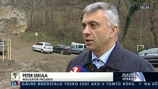 V Devínskej novej Vsi odstránili toxický odpad, s monitorovaním lokality neprestanú