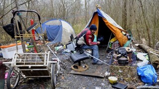 Vianoce pod holým nebom: Najviac bezdomovcov žije v Bratislave