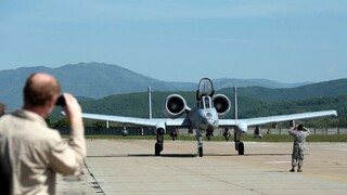 Na bratislavskom letisku núdzovo pristál americký bombardér