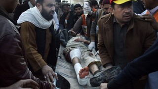V Pakistane útočil samovražedný útočník na motocykli, hlásia obete