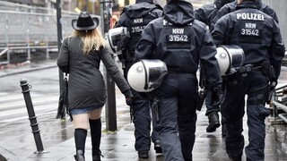 Kolín má počas karnevalu opäť problémy, polícia dostala vyše 200 udaní