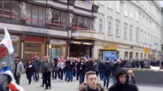 Protest proti islamizácii Európy na Václavskom námestí sprevádzali nepokoje