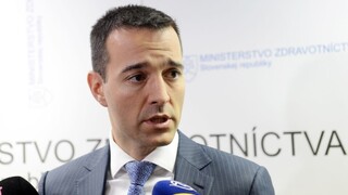 Drucker už úraduje, zrušil 18-miliónovú zmluvu na informačný systém