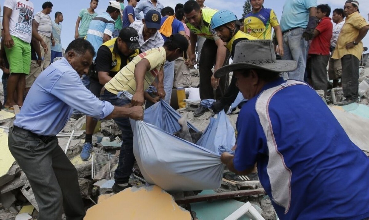 ecuador_earthquake-4eba127621ad49fba592e27efcbb7a52.jpg