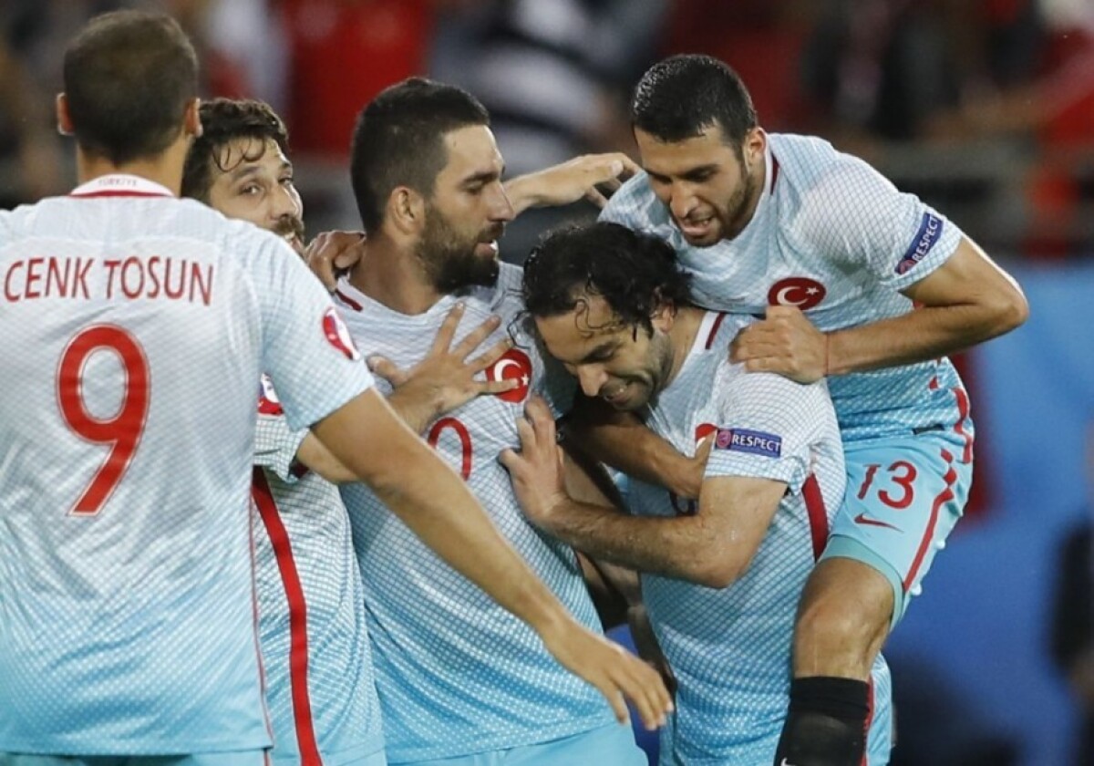 soccer-euro-2016-czech-republic-turkey-7cae7e293a394f089068e57880bdbb79_8dac9043.jpg