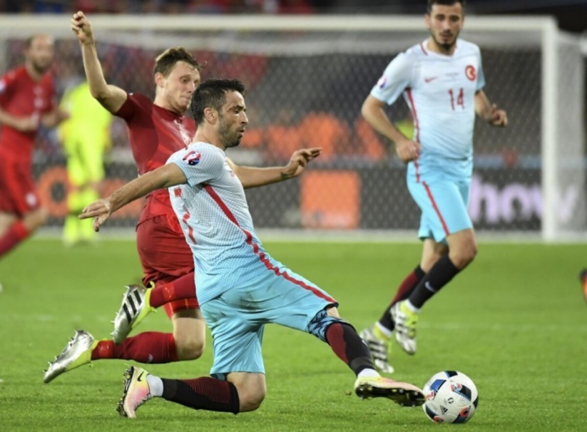 soccer-euro-2016-czech-republic-turkey-942799ad2d5e4bf099f8bd35cff6489e_48598ad9.jpg