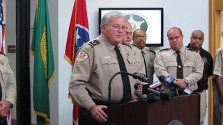 Mladá Američanka zabila štyri svoje deti, piatemu sa podarilo ujsť