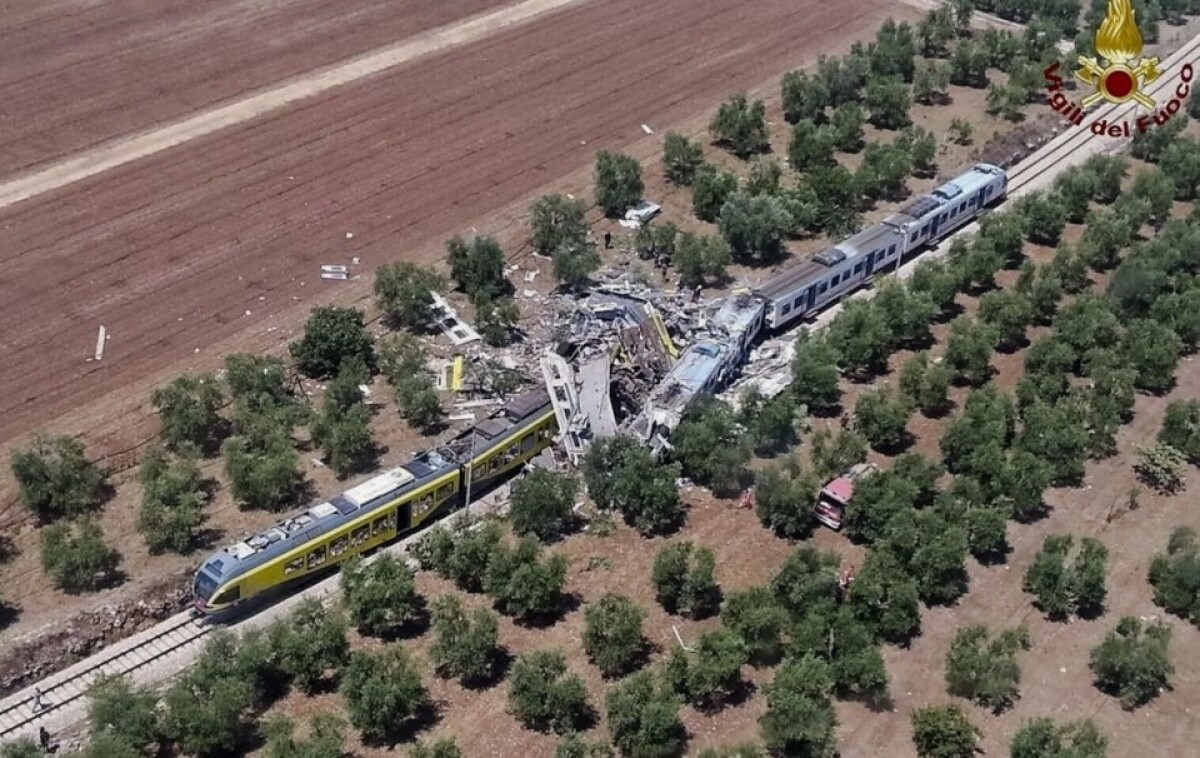 aptopix-italy-train-crash-5d00db5ab12148158b07f7e0472800ab_074823d5.jpg