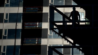 Rast priemyslu sa v júni spomalil, výrazný prepad hlási stavebníctvo