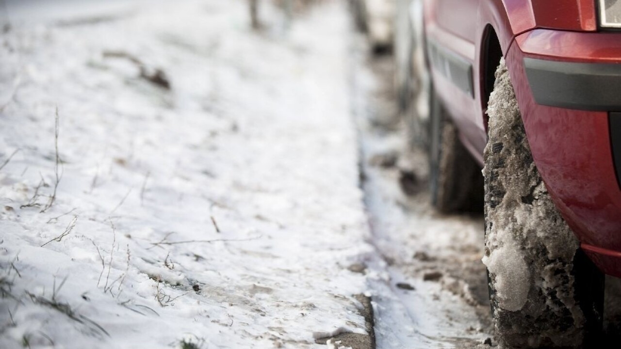 Na severe Slovenska môže napadnúť 20 cm snehu