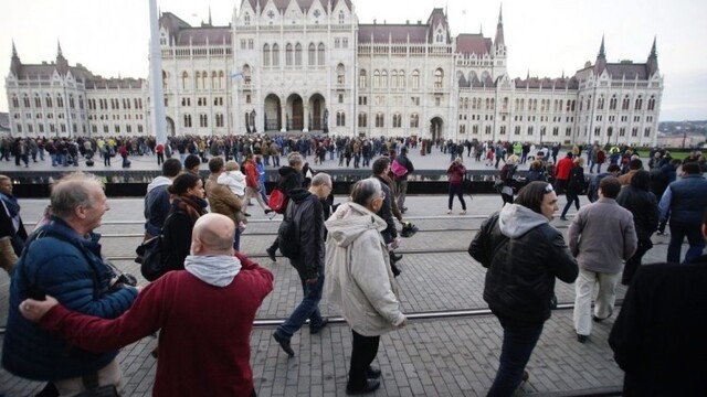 hungary-media_0a000002-41b8-e689.jpg