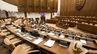 Parlament uzavrel diskusiu k budúcoročnému rozpočtu