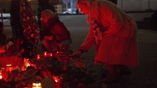 Potápači našli časť trupu lietadla, Rusko smúti za obeťami