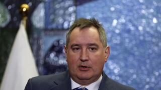 Médiá o misii vedieť nemali. Rogozin údajne tajné stretnutie zrušil