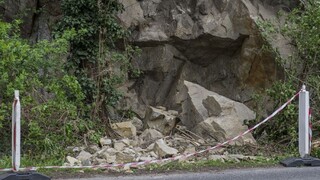 Na ceste na Devín vyhlásili pre spadnuté skaly mimoriadnu situáciu