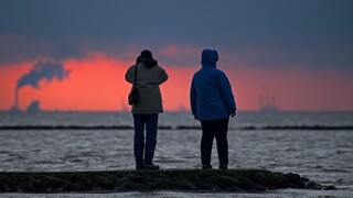 More vyplavuje záhadné balíčky, objavili sa v troch krajinách