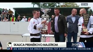 Hokejbalisti Skalice vybojovali premiérový titul v domácej extralige