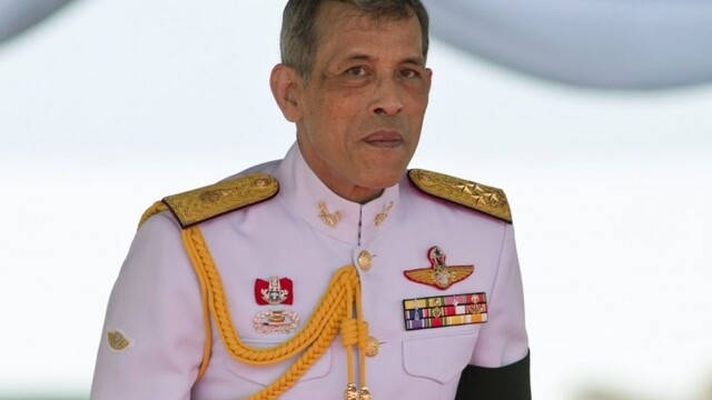 thailand-king-ploughing-ceremony-71949-c573c8d099934336b771ec3d5592720f_0a000002-1730-20e3.jpg