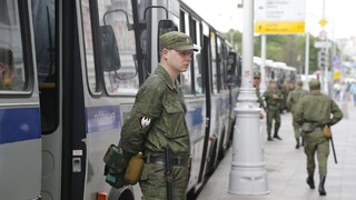 Líder ruskej opozície vyzýval na protesty, zatkli ho pred domom