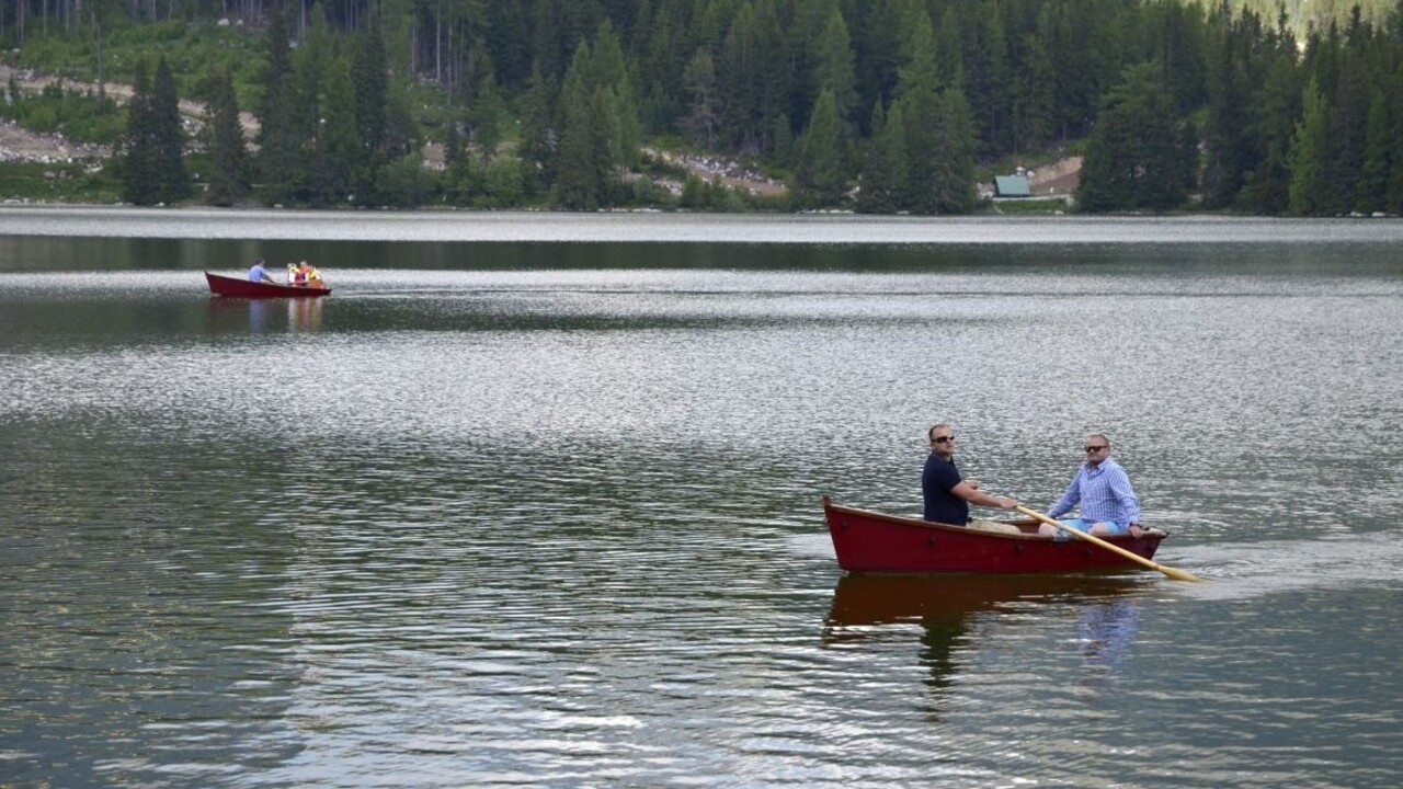 Štrbské pleso Tatry 1140 px (SITA/Radoslav Maťaš)