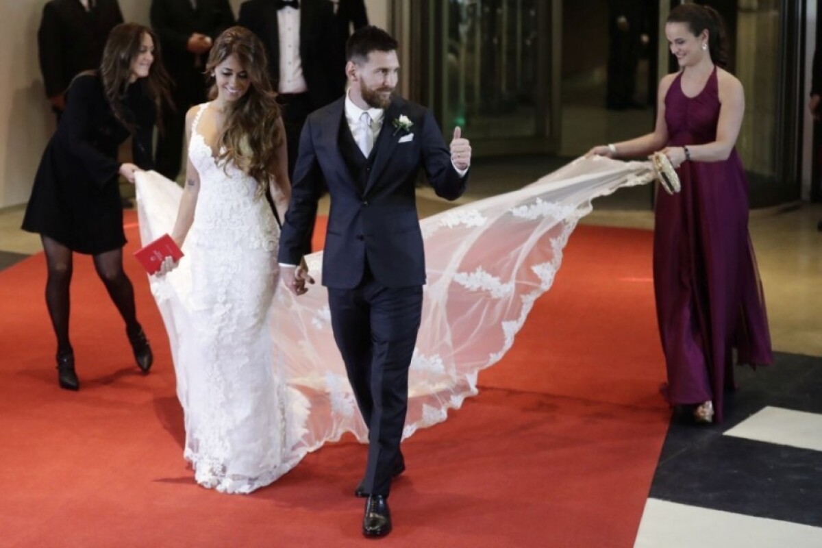 aptopix-argentina-soccer-messi-s-marriage-90831-f6ba68568b7d4a81b56aa0ebffa2b85c_9bac718f.jpg