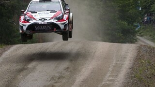 Latvala bojoval s vlatným autom, na Rely Fínska prišiel o prvenstvo