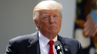 Trump chce zvýšiť tlak na KĽDR, sankcie chystá aj proti Pekingu