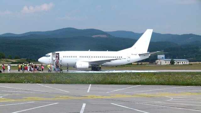 V Sliači pristával boeing v problémoch, zasahovali hasiči