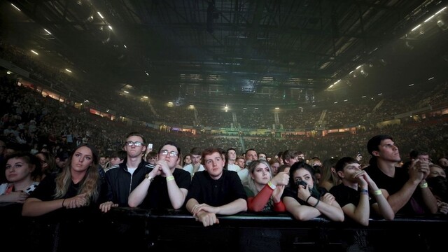 Manchester Arena opäť otvorila svoje brány od bombového útoku