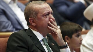Za pokus o vraždu Erdogana poslal súd na doživotie desiatky ľudí