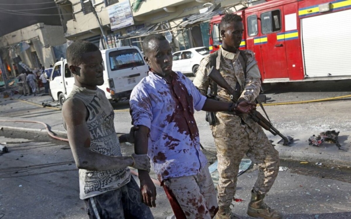 somalia-explosion-21598-5d74cb65008b46cb8bb2f869e17827bb_7649c596.jpg