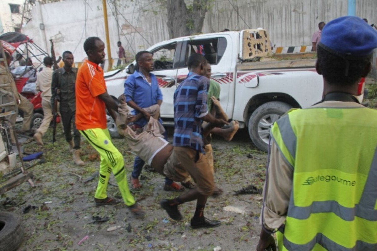 somalia-explosion-35539-bb7ff79df70f437bb482e6cb7c54b668_310b5213.jpg