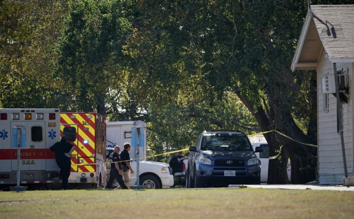 sutherland-springs-shooting-94771-2a6d6a07de29400cb48d562da2e274d5_dbc32bf4.jpg