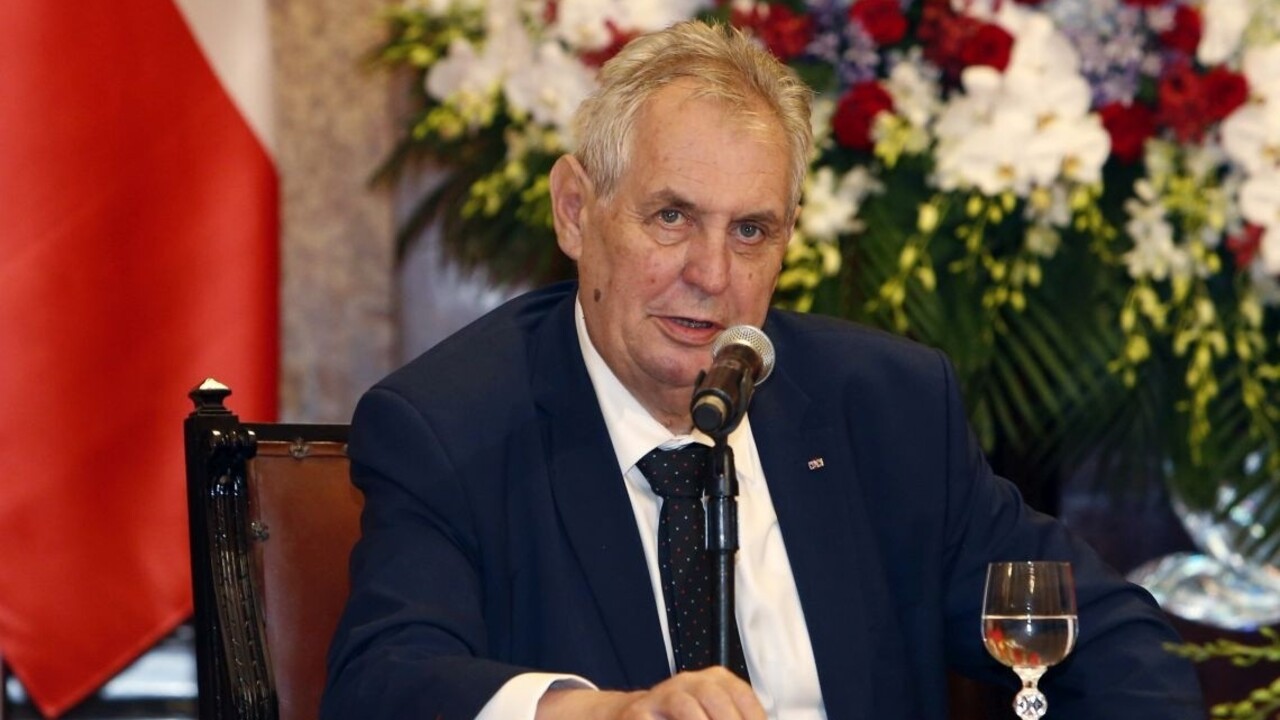 Zeman ich urazil. Nevoľte ho, vyhlásili českí Rómovia