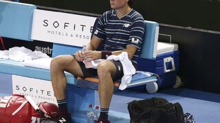 Raonic sa po viacerých zraneniach vrátil na kurty s prehrou