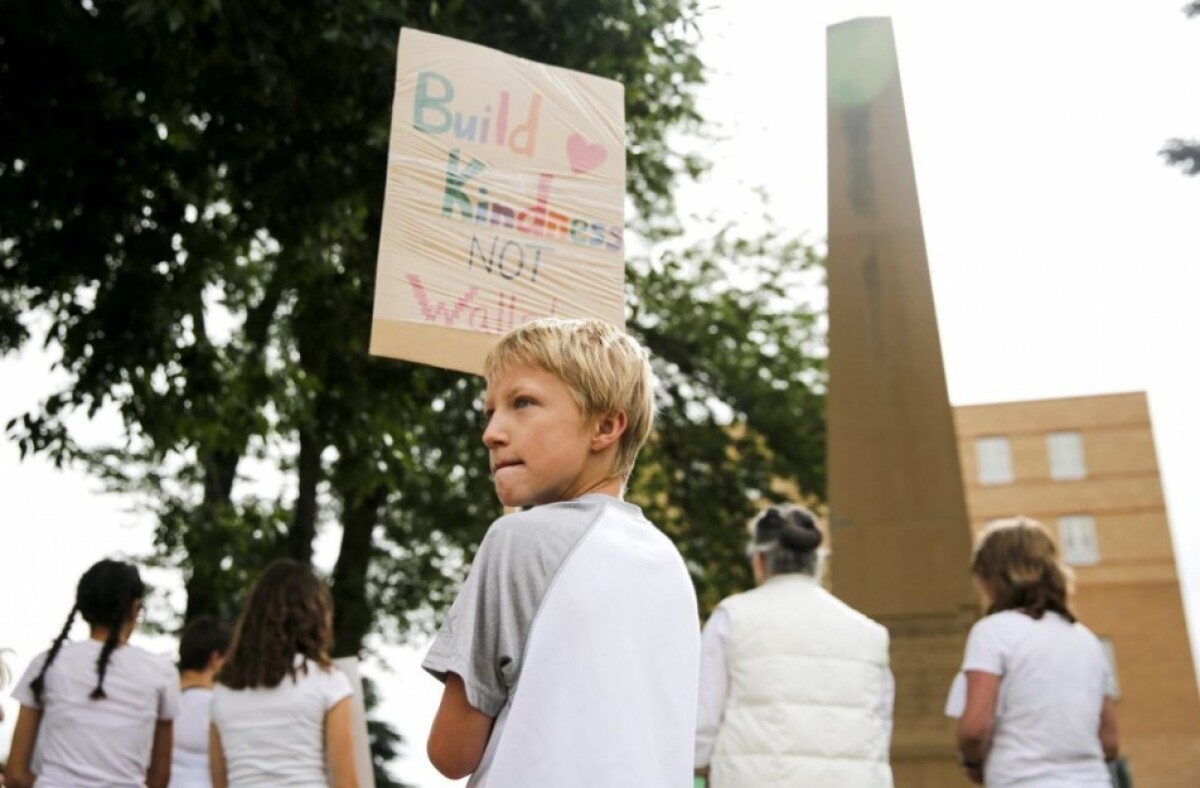 aptopix-immigration-protests-20794-4861520188ac4e8ba3260b7fa50d3c6f_9762dcfc.jpg